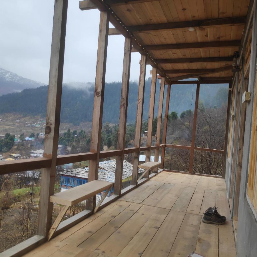 Sukun Hostel Sainj Extérieur photo