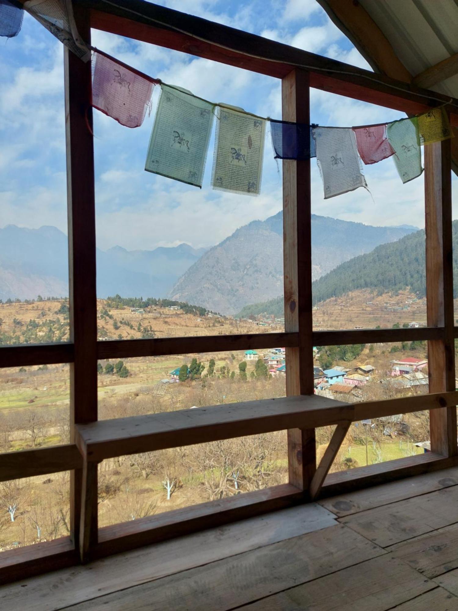 Sukun Hostel Sainj Extérieur photo