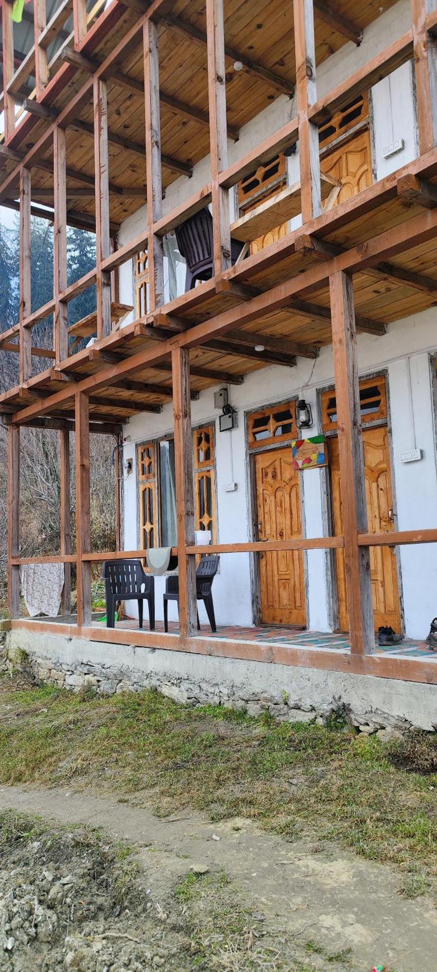 Sukun Hostel Sainj Extérieur photo